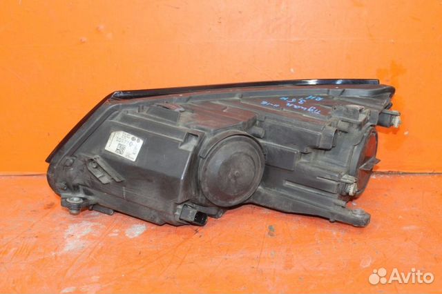 Фара правая Volkswagen Tiguan 1 2011-2016 Фара правая Volkswagen Tiguan 1 2011-2016