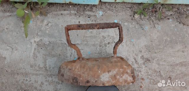 Утюг старинный маленький