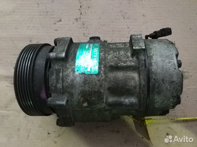 Компрессор кондиционера Citroen Jumpy 7M0820803P Компрессор кондиционера Citroen Jumpy 7M0820803P