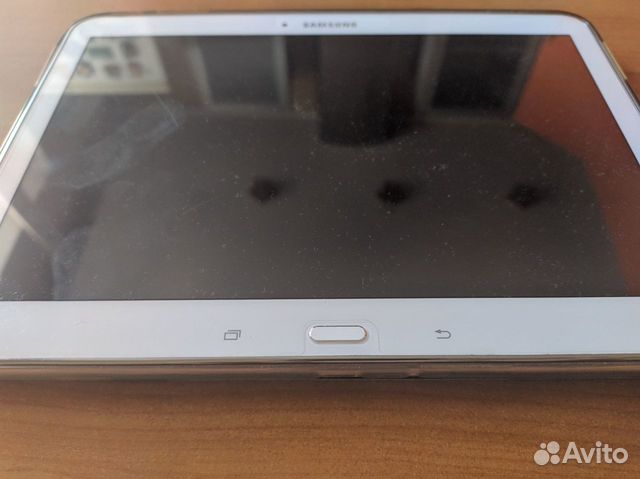 SAMSUNG Galaxy Tab 4 SM-T531 с чехлом-подставкой