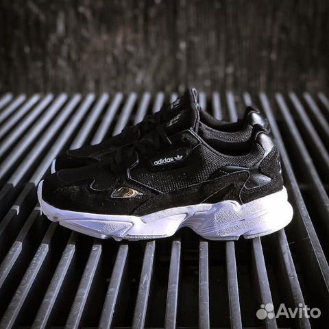 Кроссовки Adidas Falcon Кроссовки Adidas Falcon