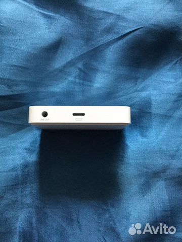 Док-станция iPhone 5/5s/SE оригинальная Док-станция iPhone 5/5s/SE оригинальная
