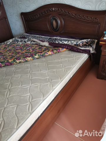 Кровать
