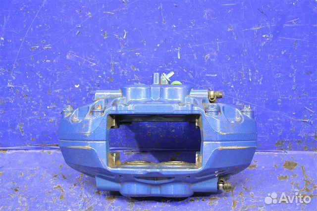 Суппорт M-Paket передний правый Bmw 2 3 F20 F30 Суппорт M-Paket передний правый Bmw 2 3 F20 F30
