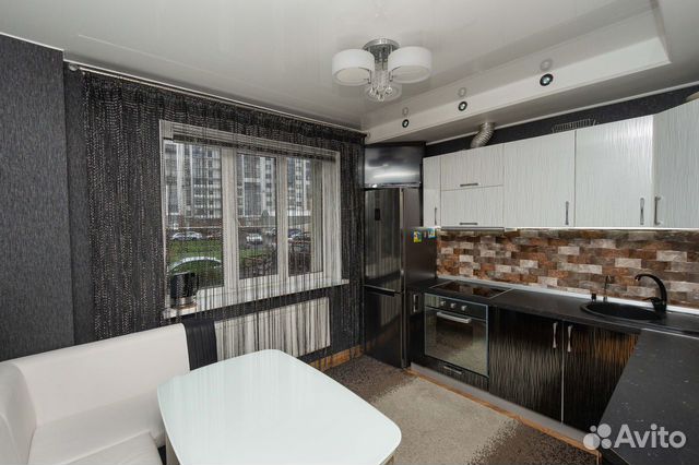 2-к квартира, 65 м², 1/17 эт.