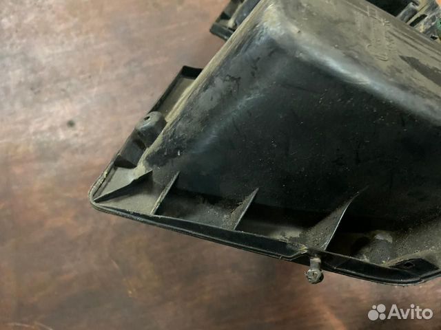Вещевой ящик VW Passat B4