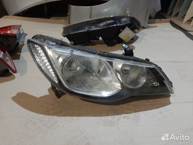 Фара передняя Honda Civic 4D FD 2006-2012