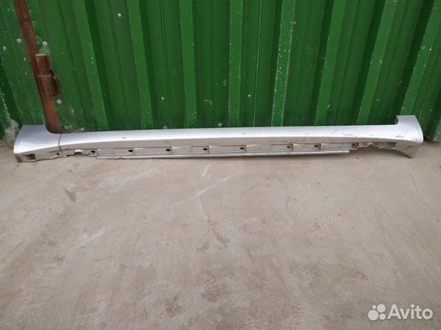 Накладка на порог правая Audi A4 B7 2006 Накладка на порог правая Audi A4 B7 2006