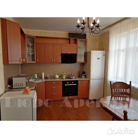 2-к квартира, 100 м², 4/10 эт.