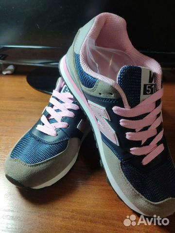 Кроссовки женские New Balance Кроссовки женские New Balance