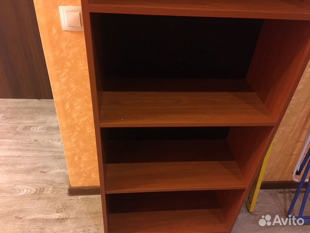 Книжный шкаф