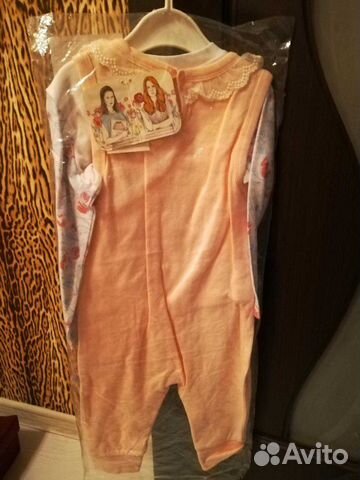 Новый комплект (полукомбинезон+футболка) на девочк