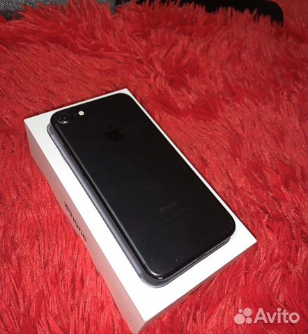 Телефон iPhone 7 (128gb) Телефон iPhone 7 (128gb)