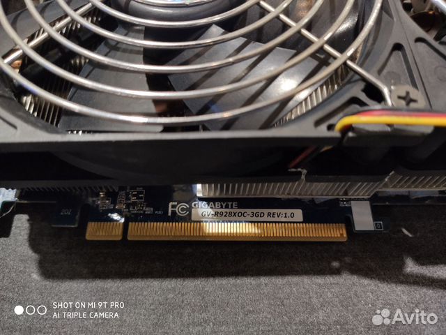 Radeon r9 280X 3gb Radeon r9 280X 3gb
