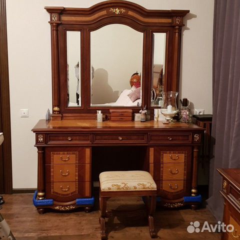 Спальный гарнитур Мадлен из массива