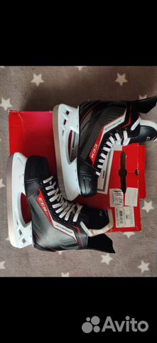 Хоккейные коньки CCM JetSpeed SR 40р Хоккейные коньки CCM JetSpeed SR 40р