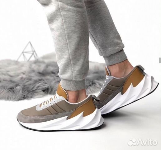 Кроссовки adidas sharks