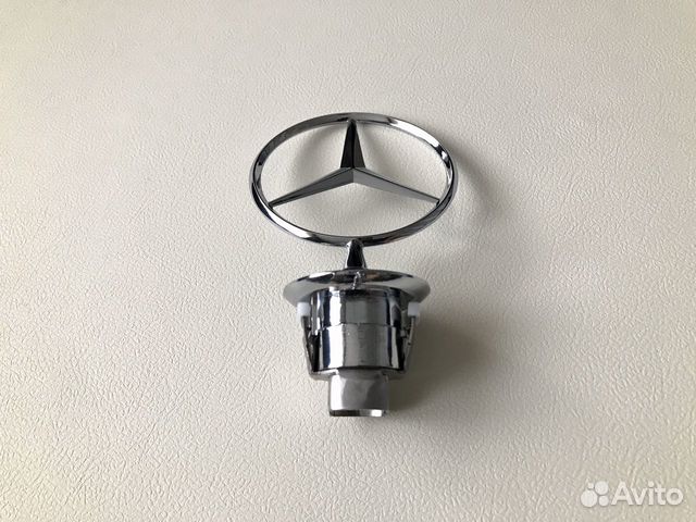 Прицел на капот оригинал с надписью Mercedes Benz