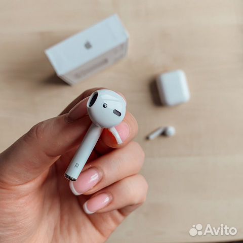 AirPods AirPods