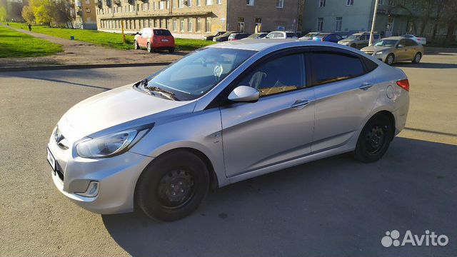 Hyundai Solaris 1.6 AT, 2011, 110 000 км Hyundai Solaris 1.6 AT, 2011, 110 000 км