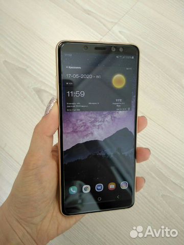 Samsung Galaxy A8 plus Gold+7чехлов+наушники Samsung Galaxy A8 plus Gold+7чехлов+наушники