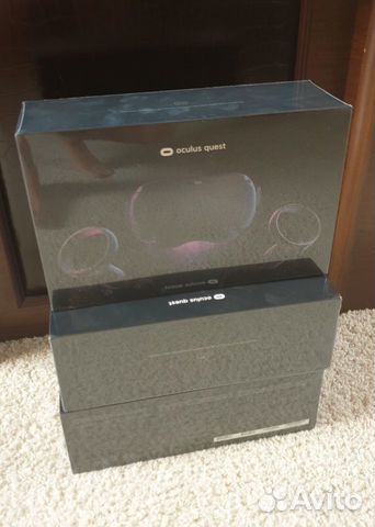 Oculus Quest 64Gb в наличии. новый, запечатан Oculus Quest 64Gb в наличии. новый, запечатан