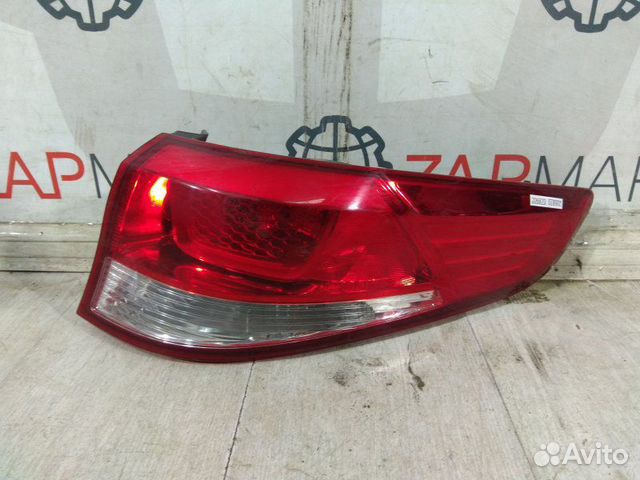 Фонарь правый Kia Rio UB