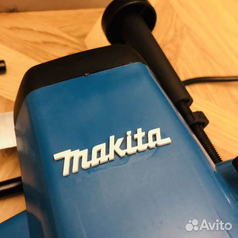 Фрезер Makita 3612C (j) Фрезер Makita 3612C (j)