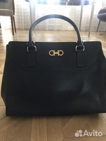 Новая сумка Salvatore Ferragamo Новая сумка Salvatore Ferragamo