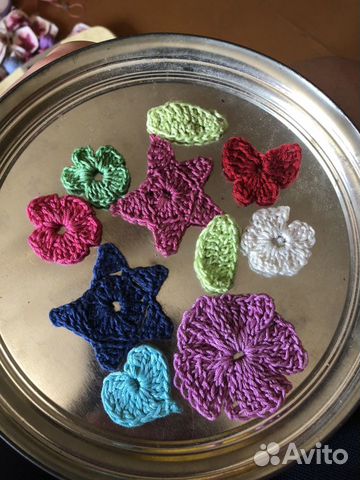 Набор вязаных аппликаций