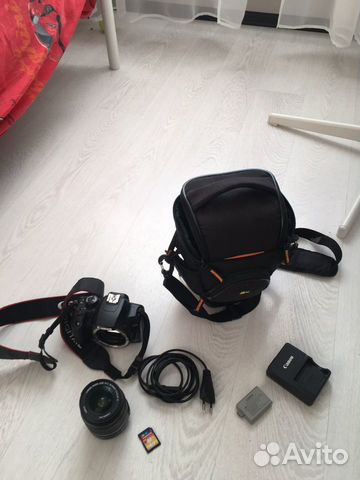 Зеркальный фотоаппарат canon eos 1000d Зеркальный фотоаппарат canon eos 1000d
