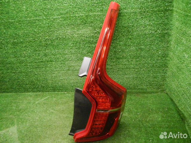 Фонарь правый Volvo XC90 (2014-2019) 32228827