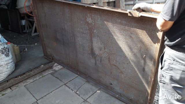 Ворота гаражные с калиткой Ворота гаражные с калиткой
