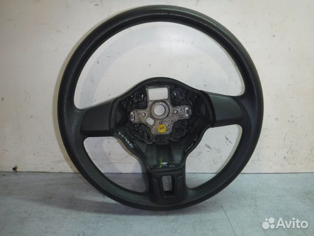 VW Golf 6 руль