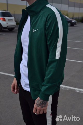 Спортивный Костюм Nike новый Спортивный Костюм Nike новый