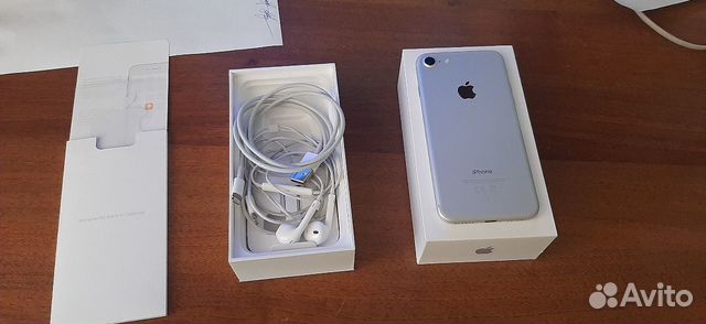 Телефон iPhone 7 Телефон iPhone 7