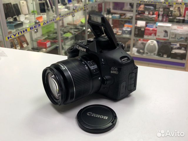 Зеркальный фотоаппарат Canon EOS 600D Зеркальный фотоаппарат Canon EOS 600D