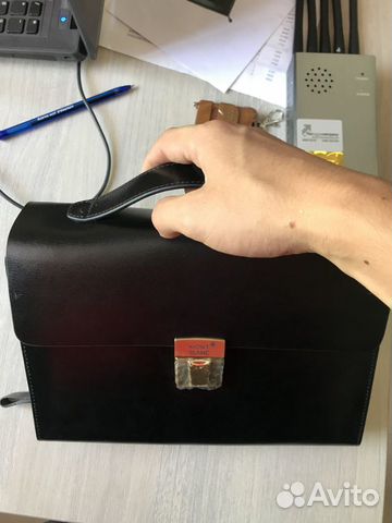 Глушилка диктофонов и связи Хамелеон-борсетка-12