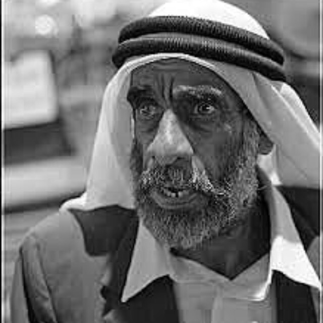 Араб смеется