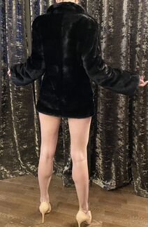 Шуба Black Lama Греция