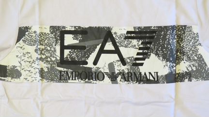 EA 7 футболки