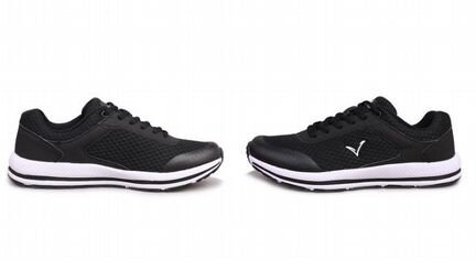 Кроссовки 46 размер новые в коробке