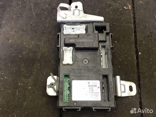 Infiniti блок комфорта bcm 284B11NC0B