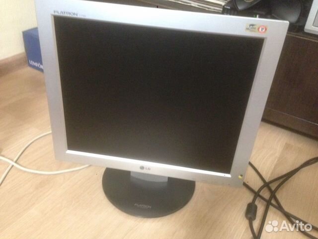 Монитор LG Flatron 17'