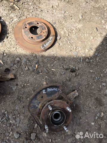 Кулак поворотный правый Nissan almera classic