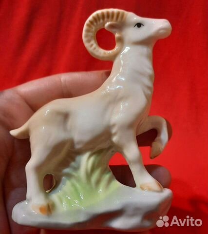 Статуэтки фарфор