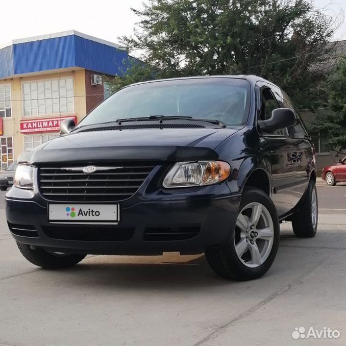 Авто в кингисеппе. Chrysler Town & Country IV Рестайлинг. Крайслер минивэн 2006. Додж Караван 4 черный. Chrysler Town Country 1993.