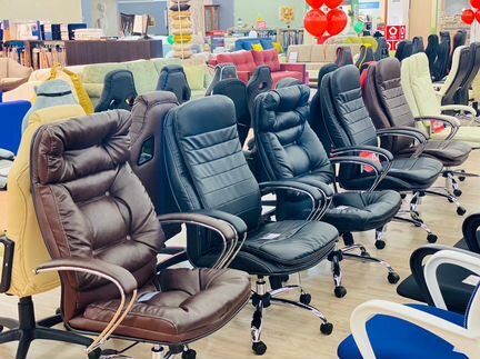 Кресло руководителя LUX