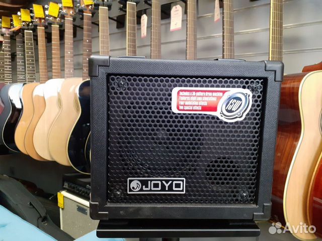 Гитарный комбоусилитель