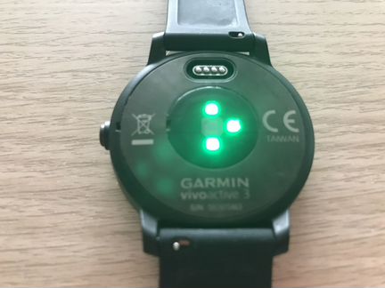 Часы Garmin Vivoactive 3 (зарезервированы)